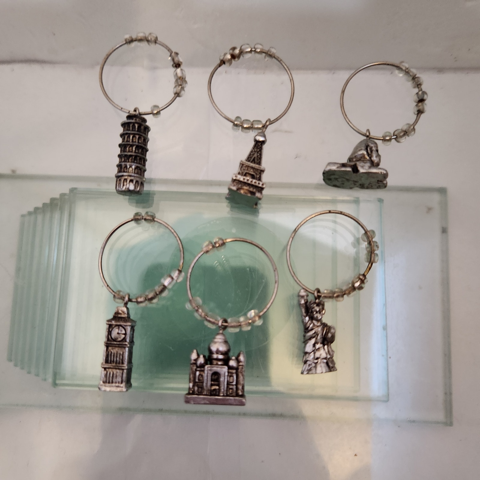 Set Of 6 World Landmarks Wine Glass Charms 10$